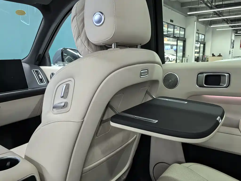 Li Auto Li L8 — миниатюра 10