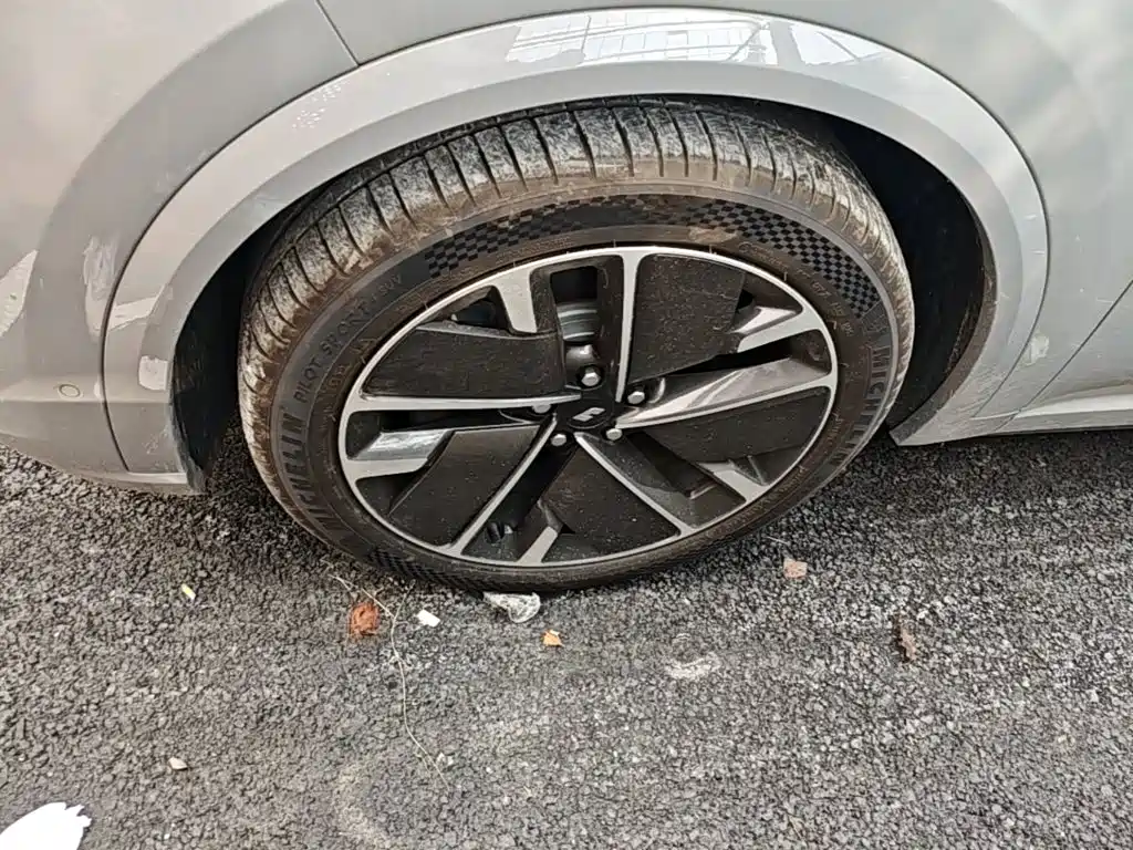 Li Auto Li L9 — миниатюра 23