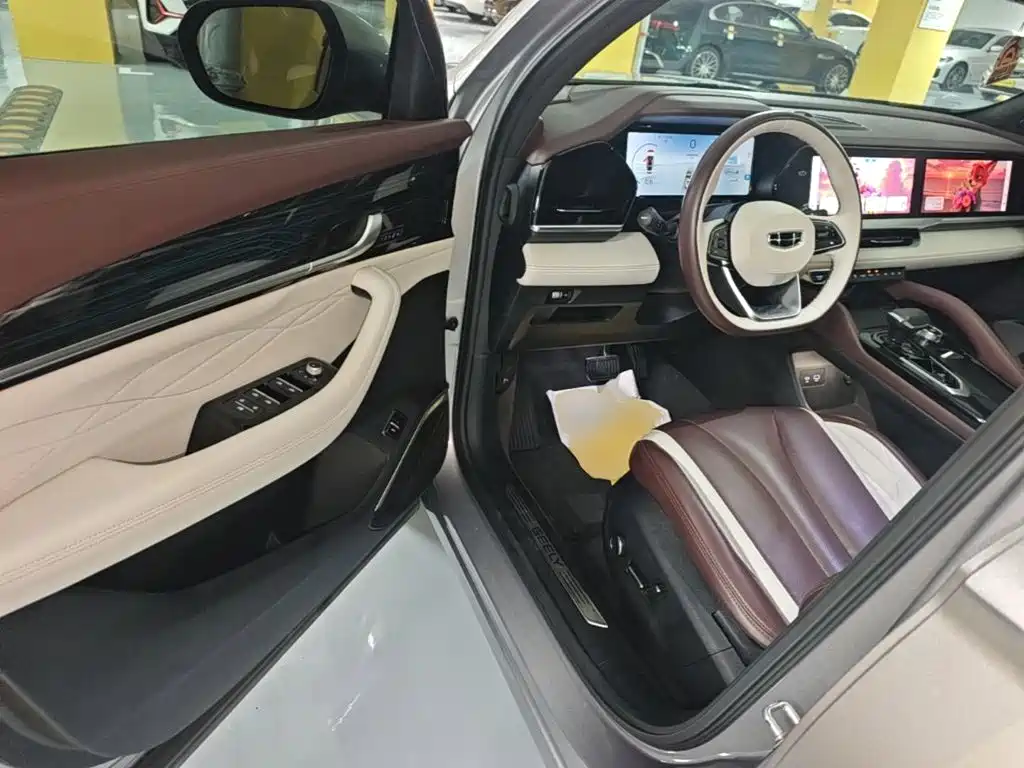 Geely Xingyue L — миниатюра 16