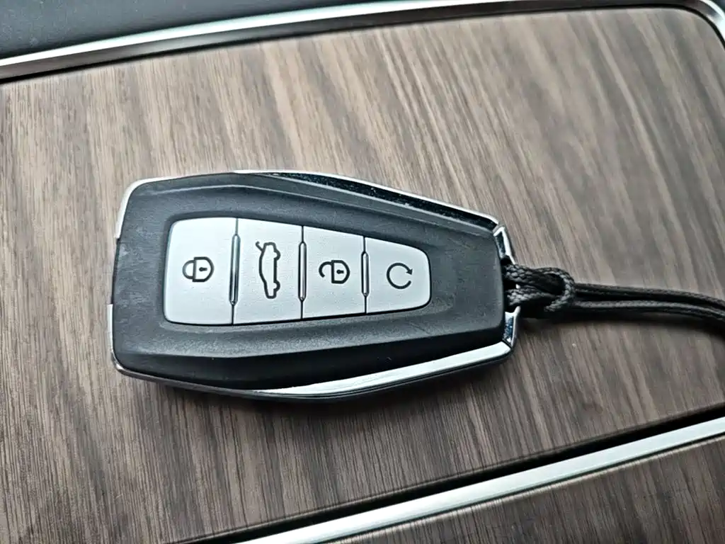 Geely Xingyue L — миниатюра 9