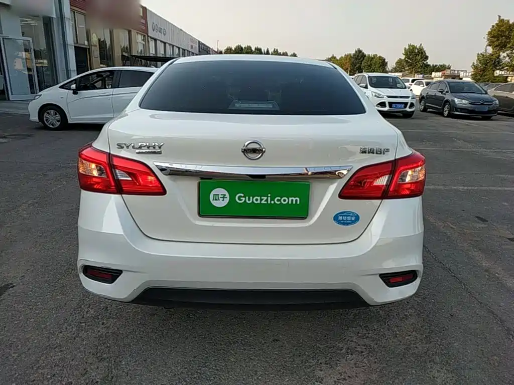 Nissan Sylphy — миниатюра 6