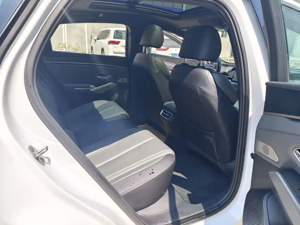 BYD Qin L — миниатюра 4