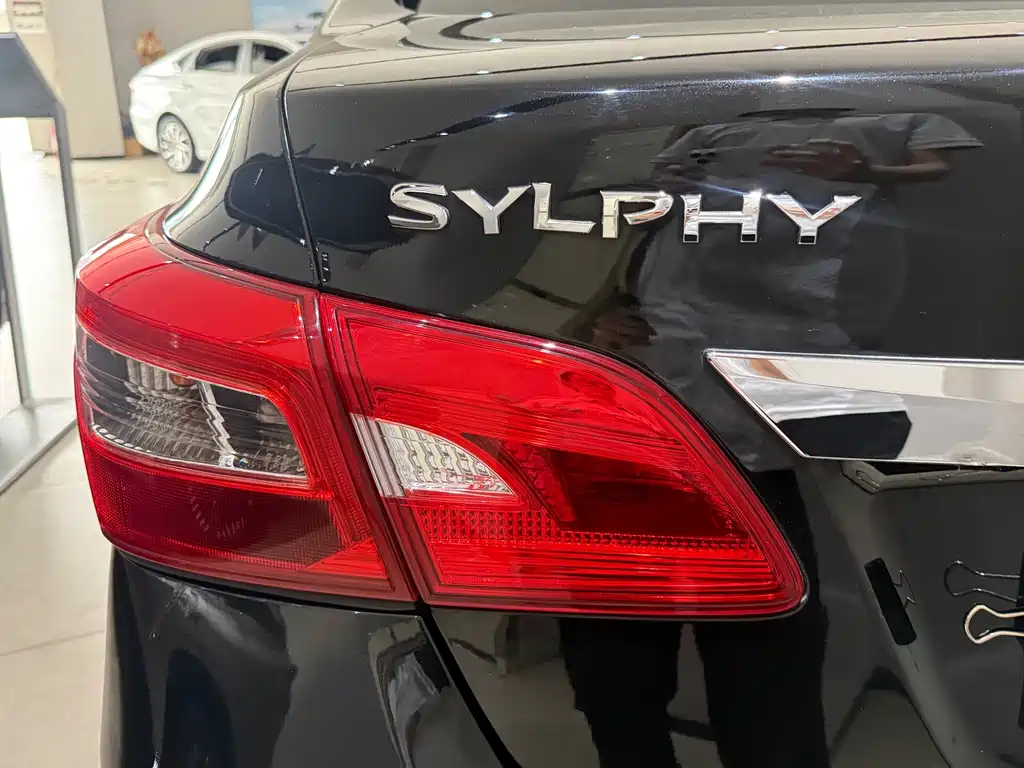 Nissan Sylphy — миниатюра 14