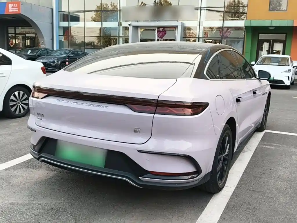BYD Han — миниатюра 7