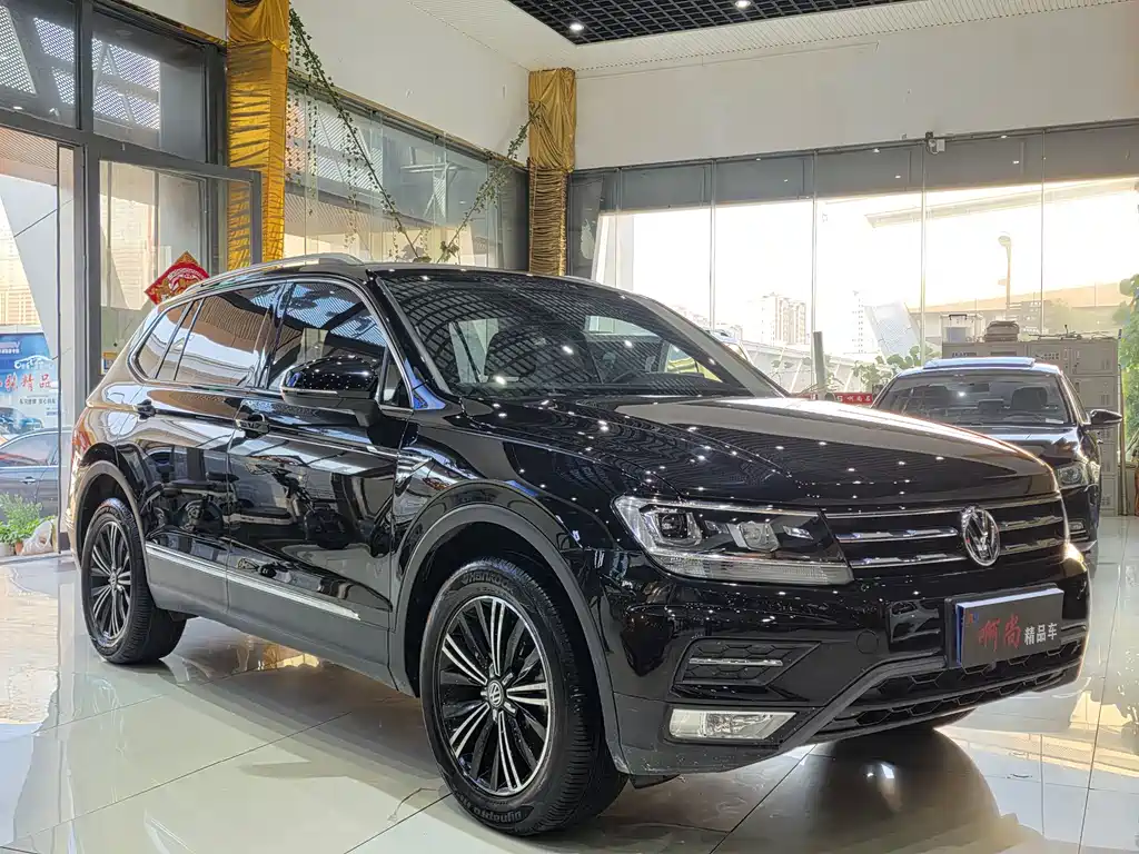 Volkswagen Tiguan L — миниатюра 3