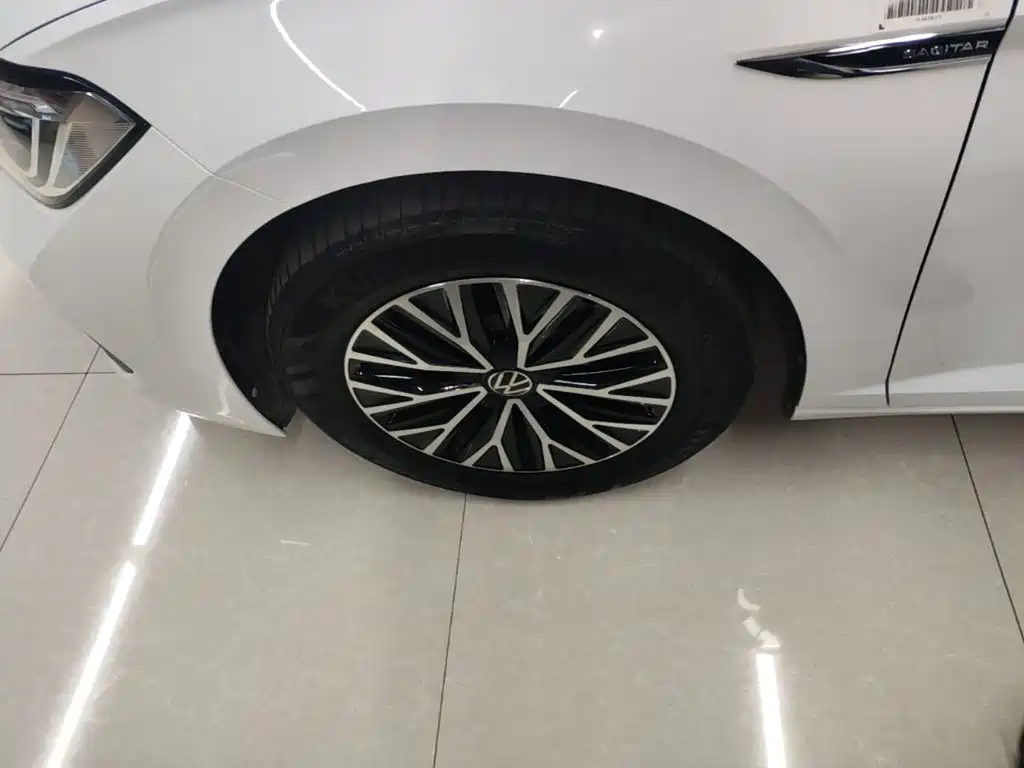 Volkswagen Sagitar — миниатюра 23