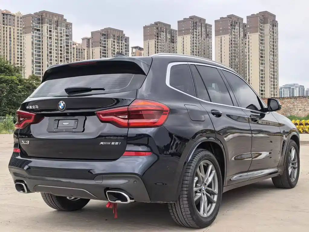 BMW X3 — миниатюра 9