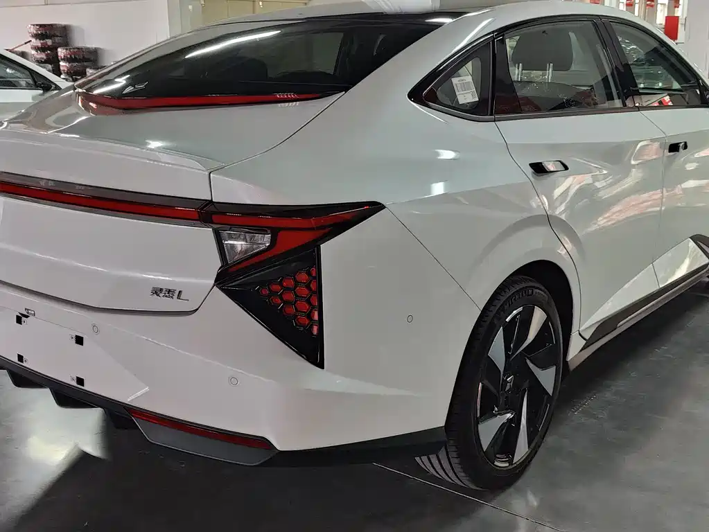Lingxi L 2025 +