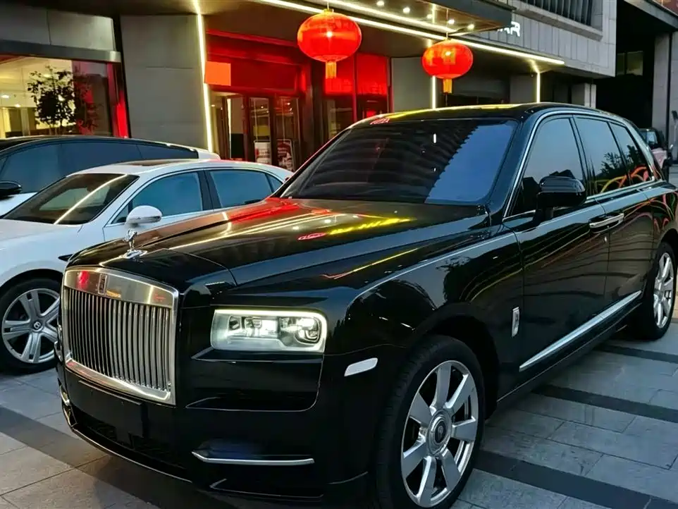 Rolls-Royce Cullinan 2018 5-seat Edition