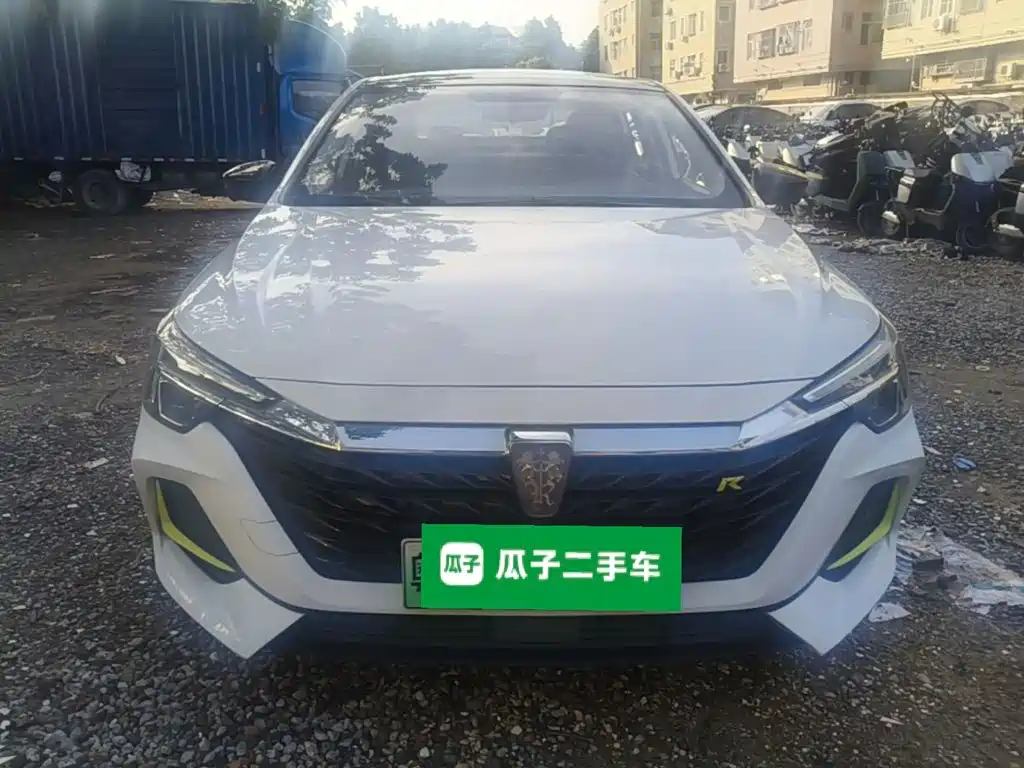 Roewe i6 MAX New Energy — миниатюра 3