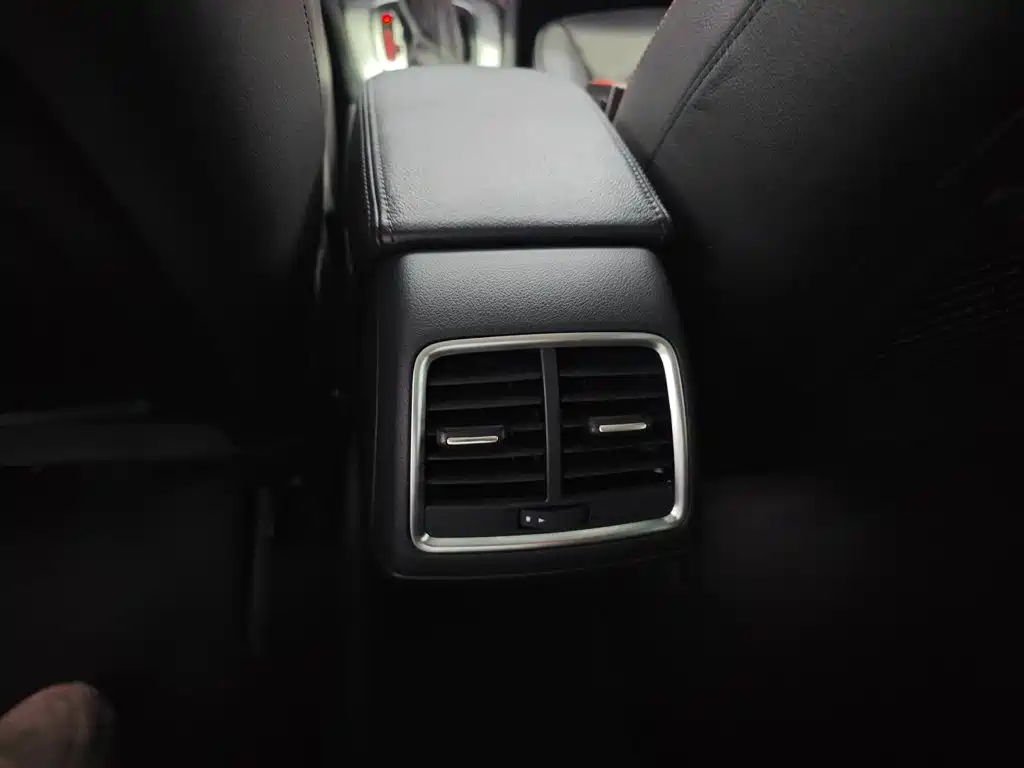 Audi Q3 — миниатюра 19