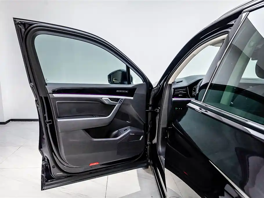 Volkswagen Touareg 2021 3.0TSI Sport