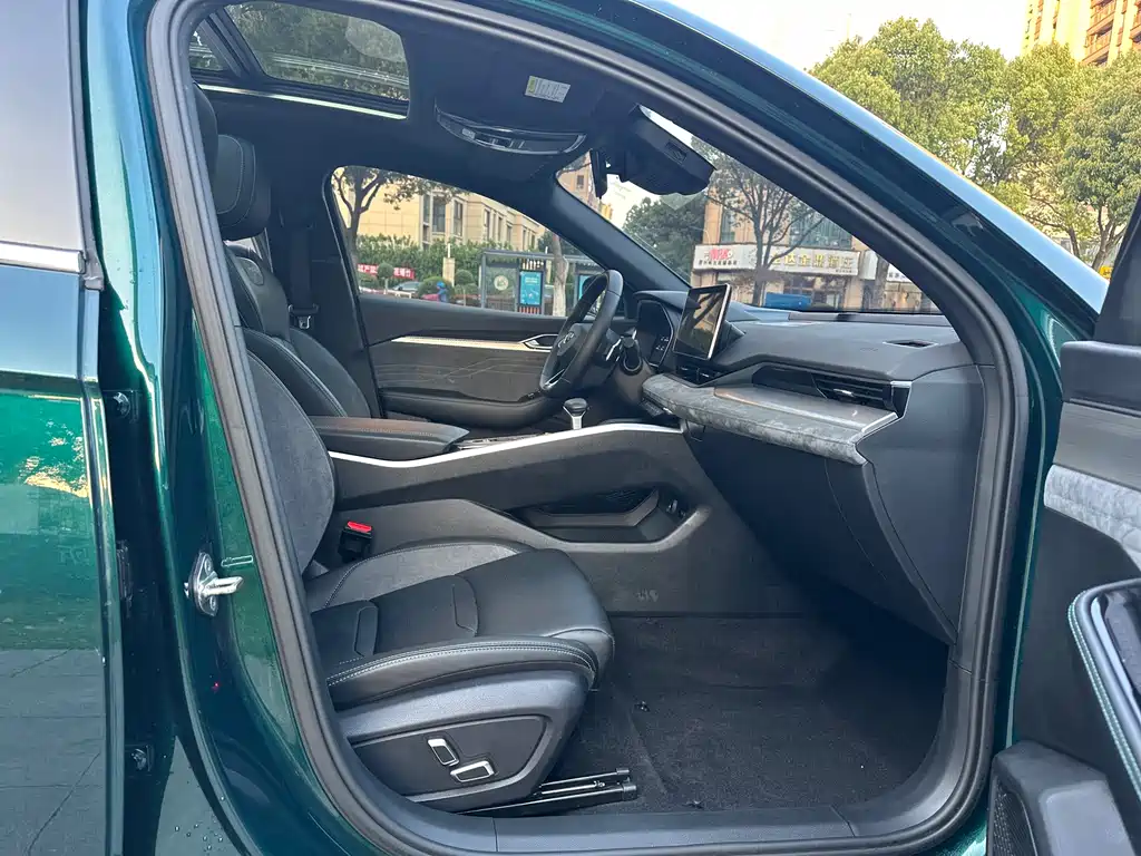 GEELY AUTOMOBILE XINGRUI