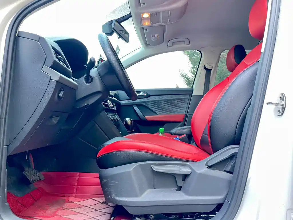 Volkswagen Tharu — миниатюра 4