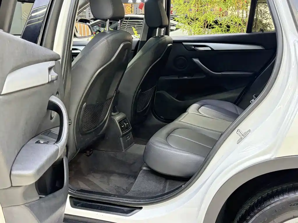 BMW X1 — миниатюра 11