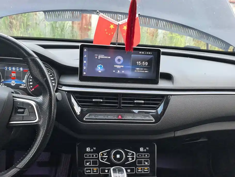 Hongqi Hongqi H5 — миниатюра 13
