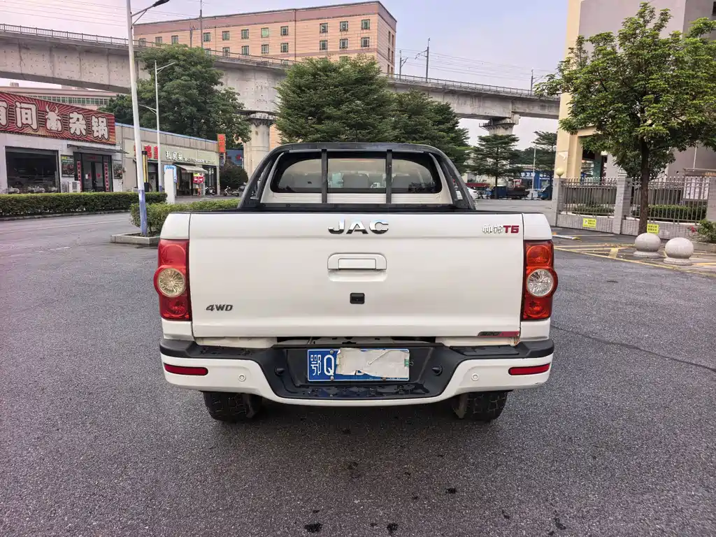 JAC JAC T6 — миниатюра 5