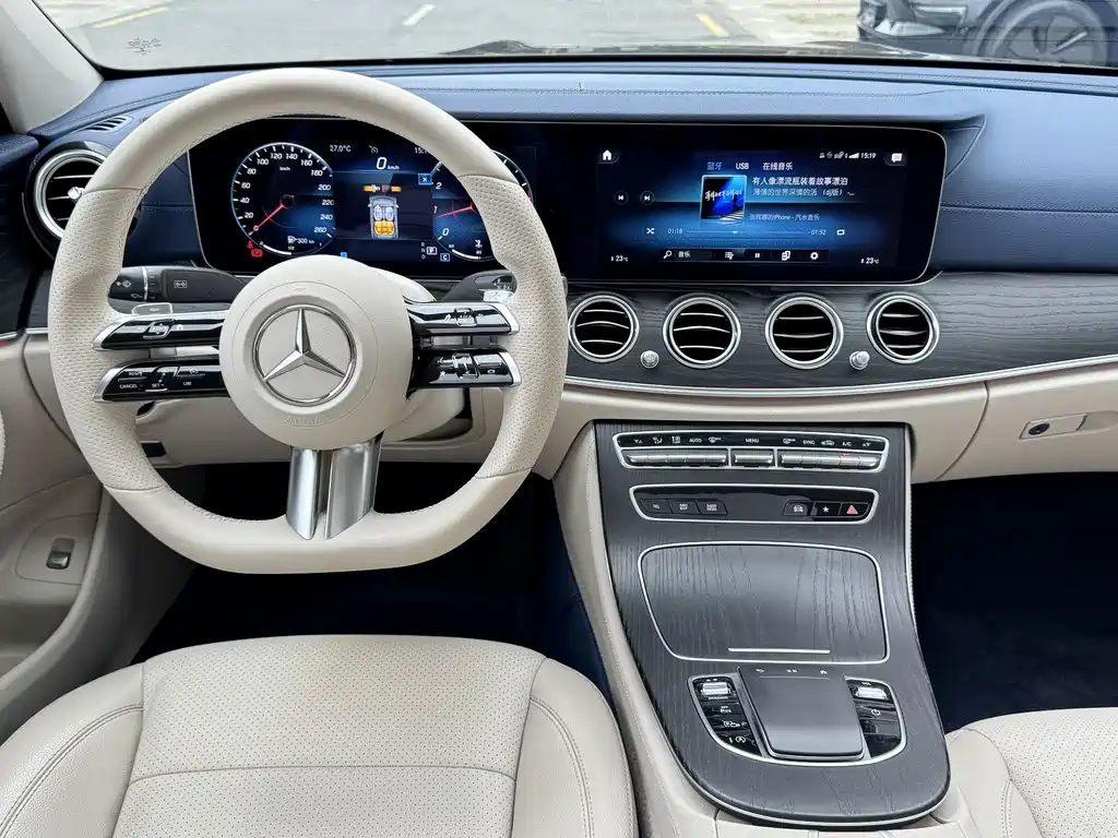 MERCEDES-BENZ E CLASS