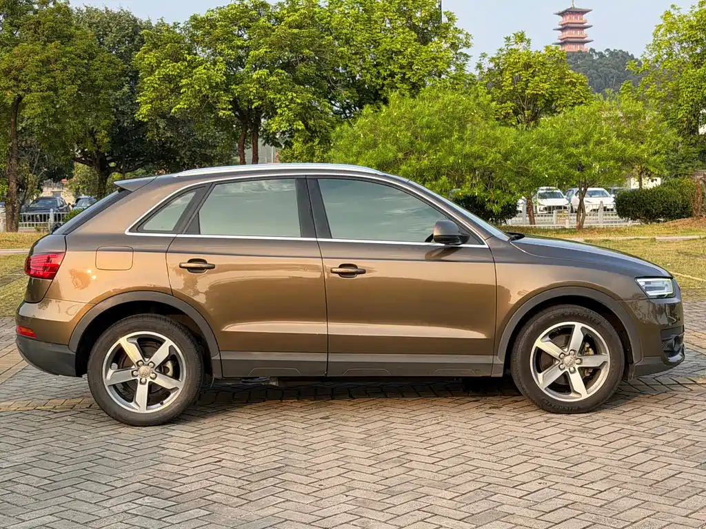 Audi Q3 — миниатюра 12