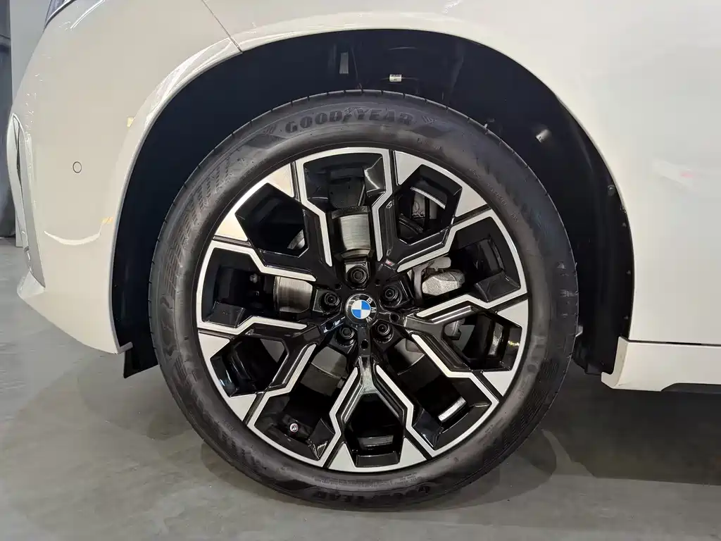 BMW X3 — миниатюра 7