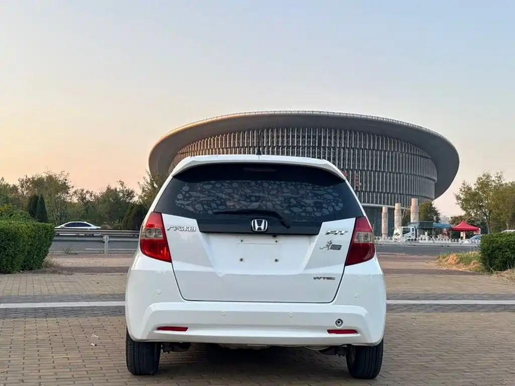 Honda Fit — миниатюра 5