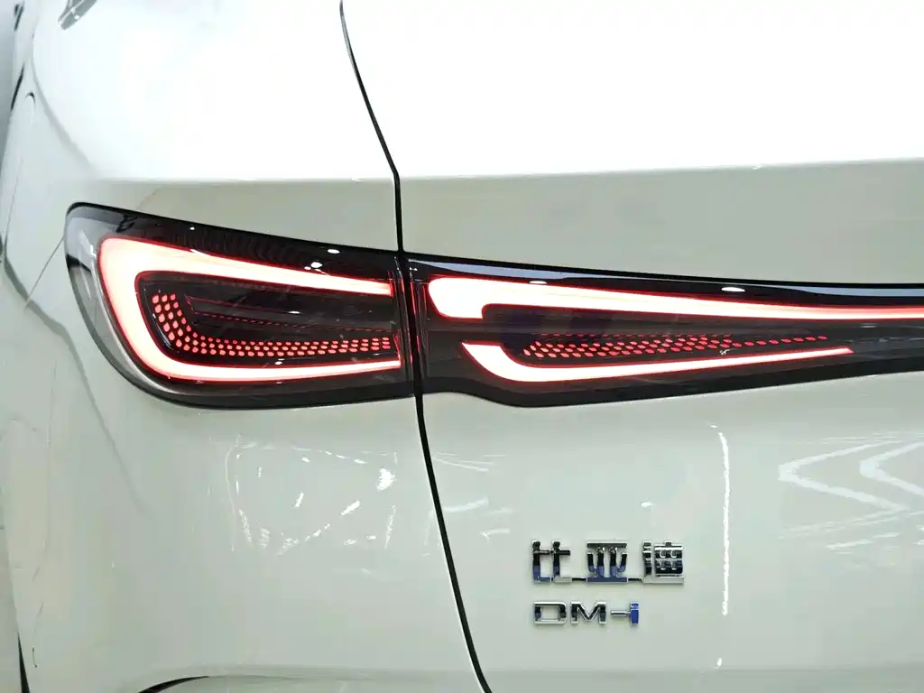 BYD SEAL 06 NEW ENERGY