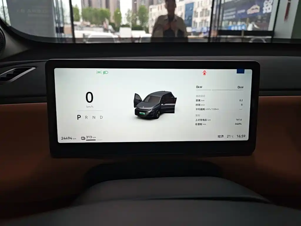 Leapmotor Leapmotor C10 — миниатюра 12