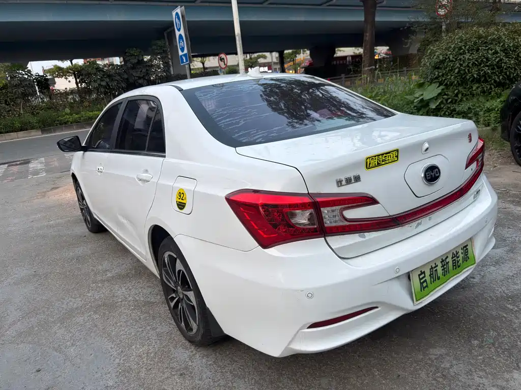 BYD Qin NEV — миниатюра 7