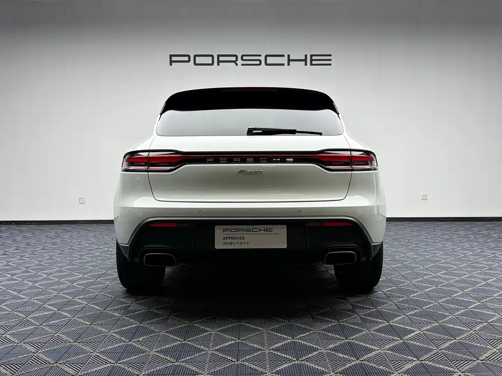 Porsche Macan — миниатюра 8