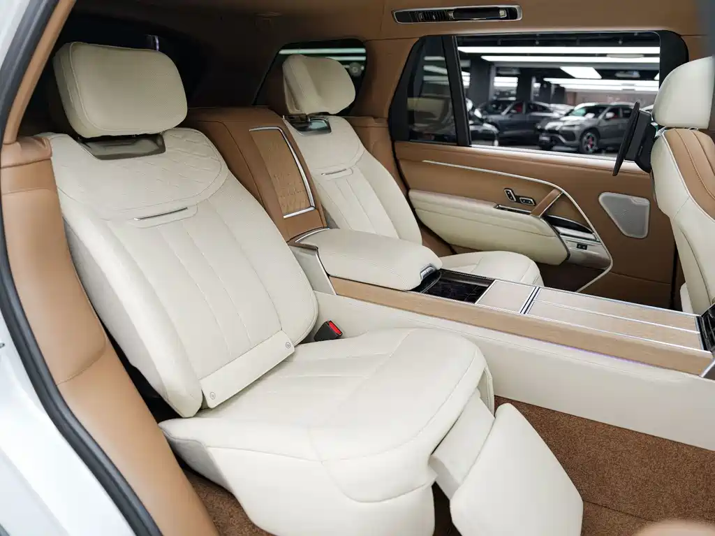 Land Rover Range Rover — миниатюра 23