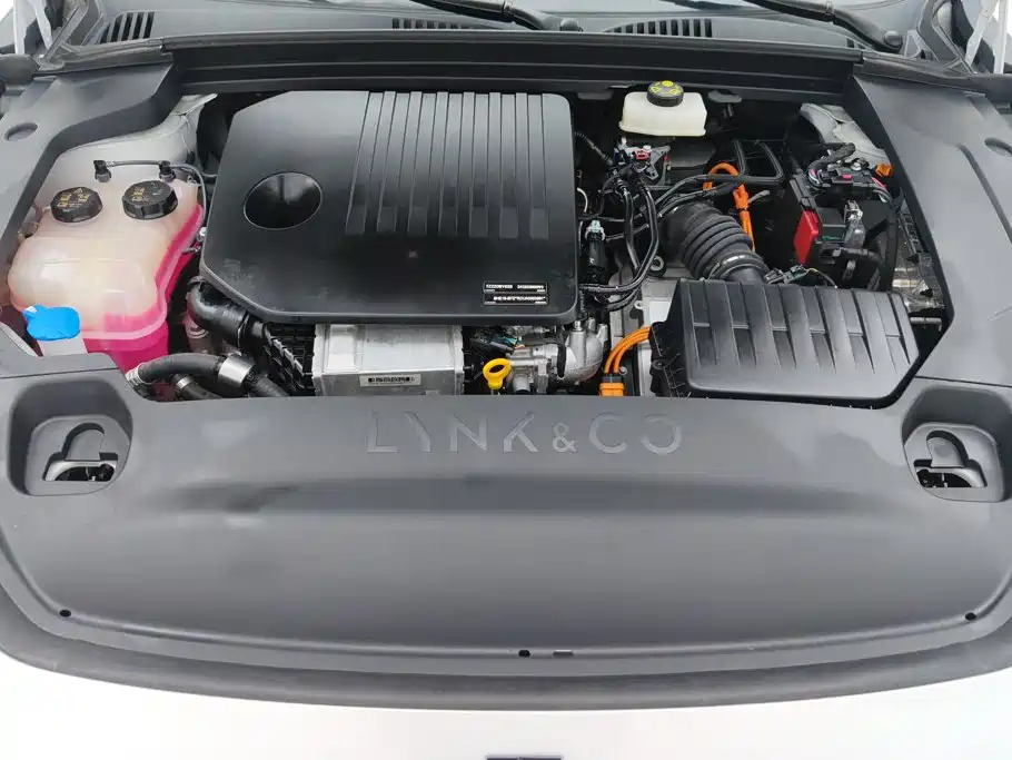 Lynk & Co 07 EM-P — миниатюра 10