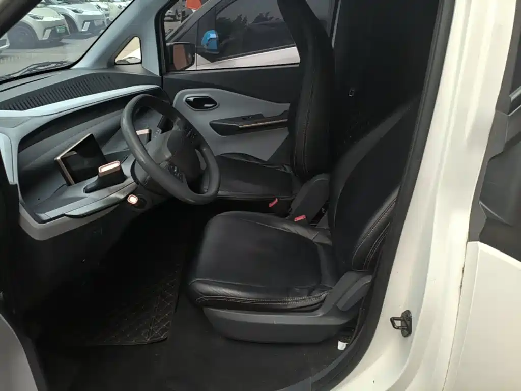 Baojun E200 — миниатюра 15