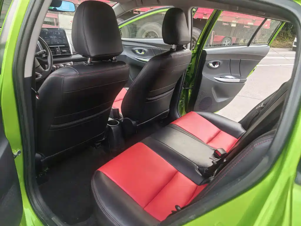 Toyota Yaris L — миниатюра 12