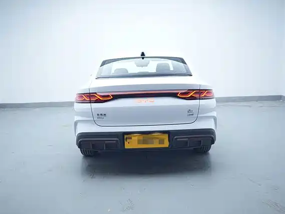BYD Qin L — миниатюра 2