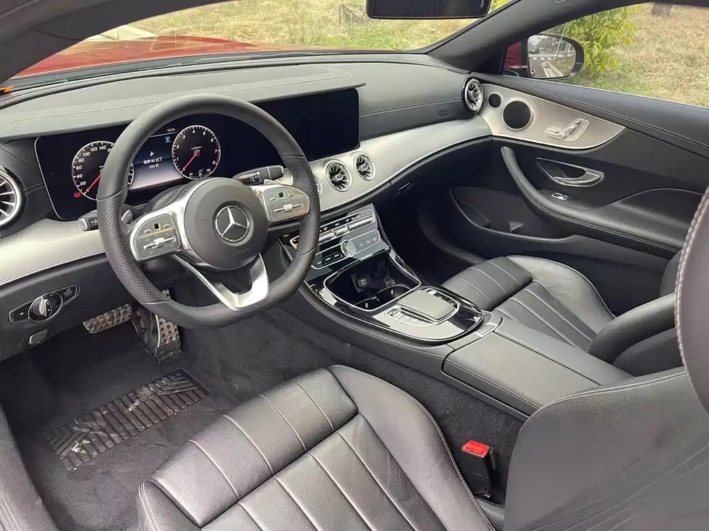 MERCEDES-BENZ E CLASS