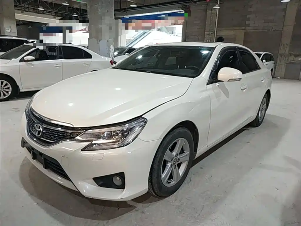 Toyota Reiz 2016