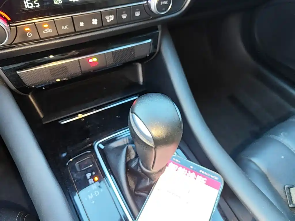 Mazda Atenza — миниатюра 14