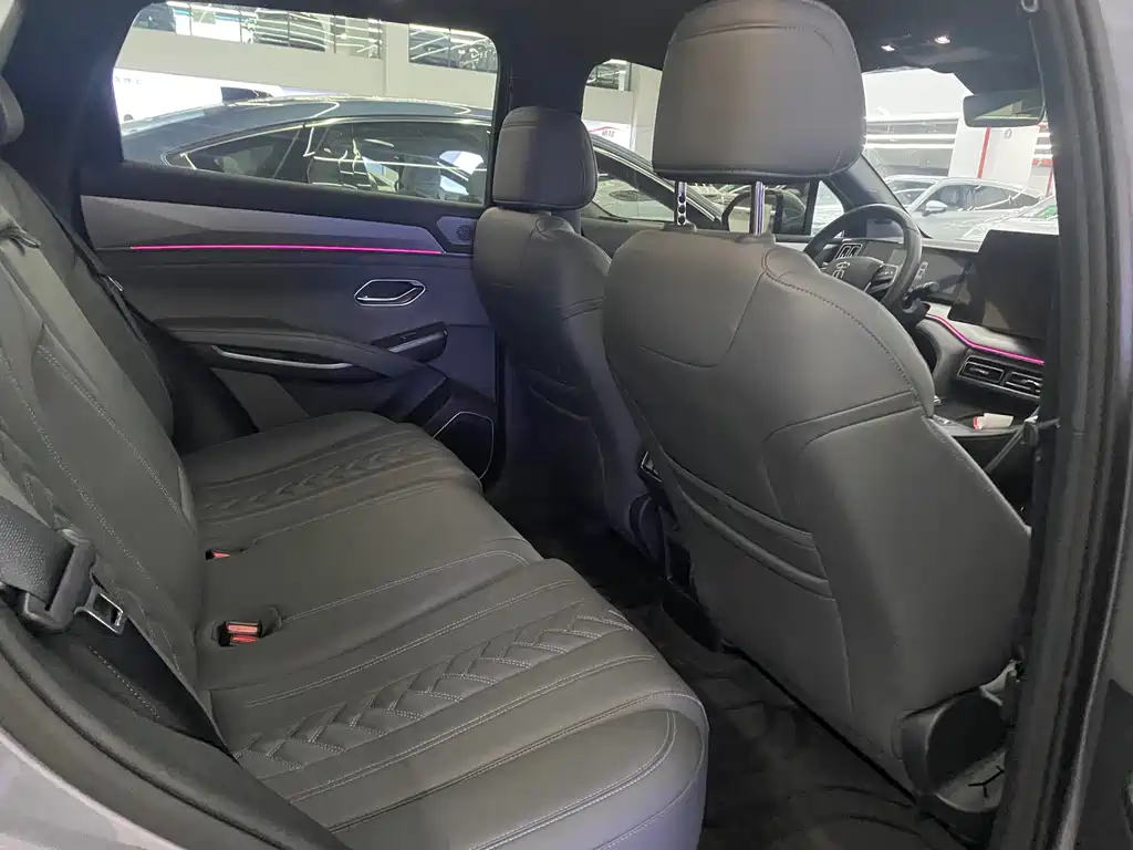 BYD L DM-i — миниатюра 6