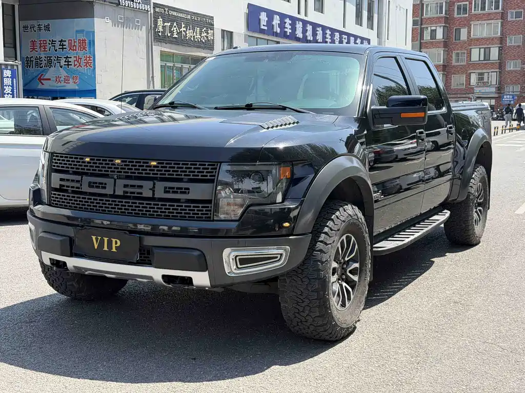 Ford F-150 Raptor 2014