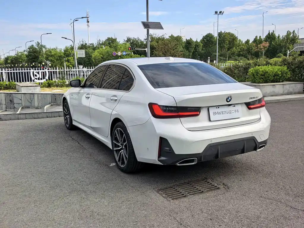BMW 3 Series — миниатюра 4