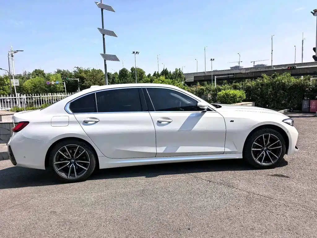 BMW 3 Series — миниатюра 20