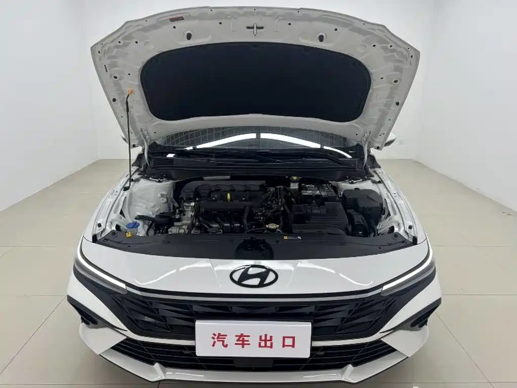 Hyundai Elantra — миниатюра 7