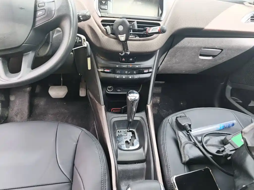Peugeot 2008 — миниатюра 14