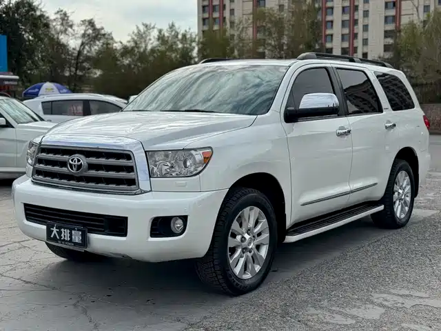 Toyota Sequoia