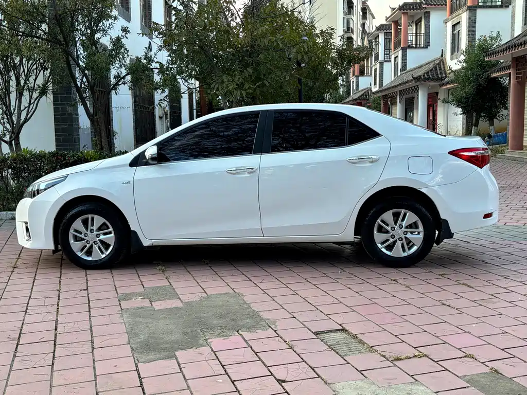Toyota Corolla — миниатюра 16
