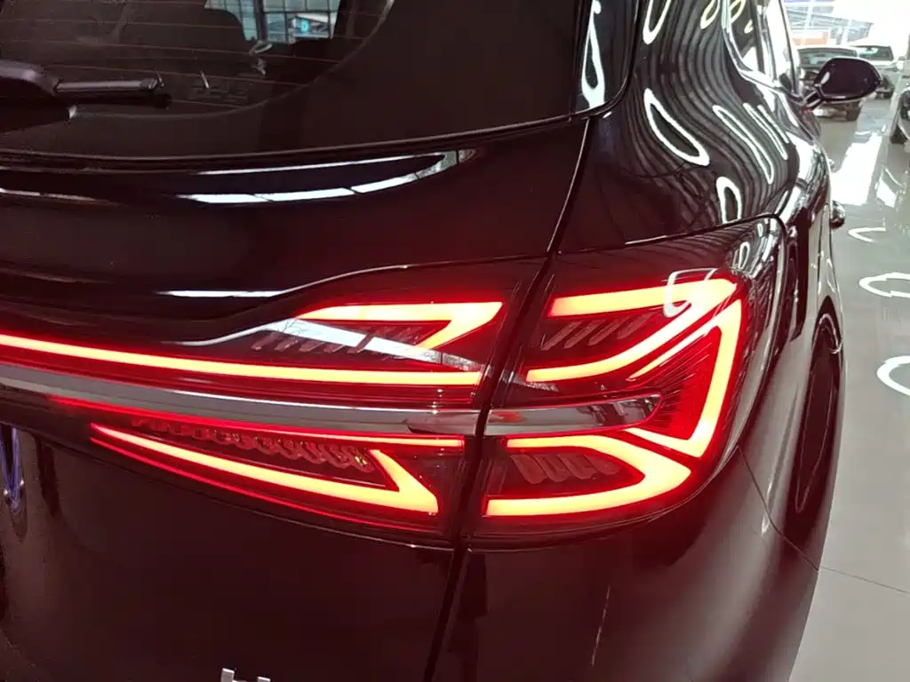 Hongqi Hongqi HS5 — миниатюра 8