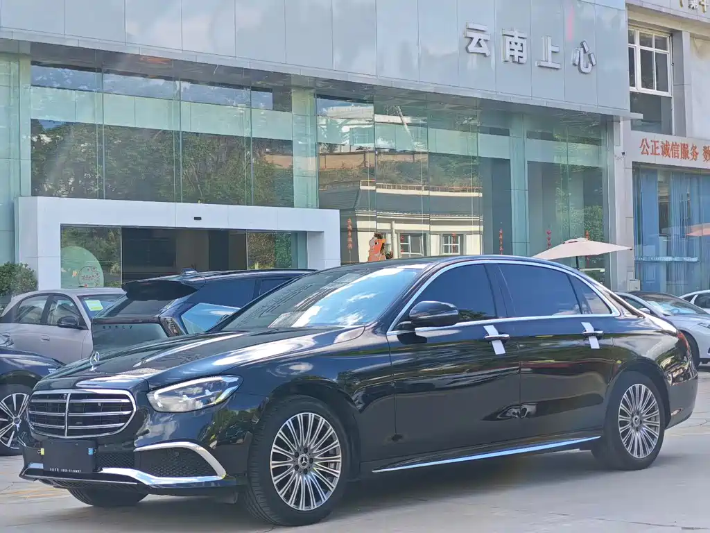 Mercedes-Benz E-Class 2021