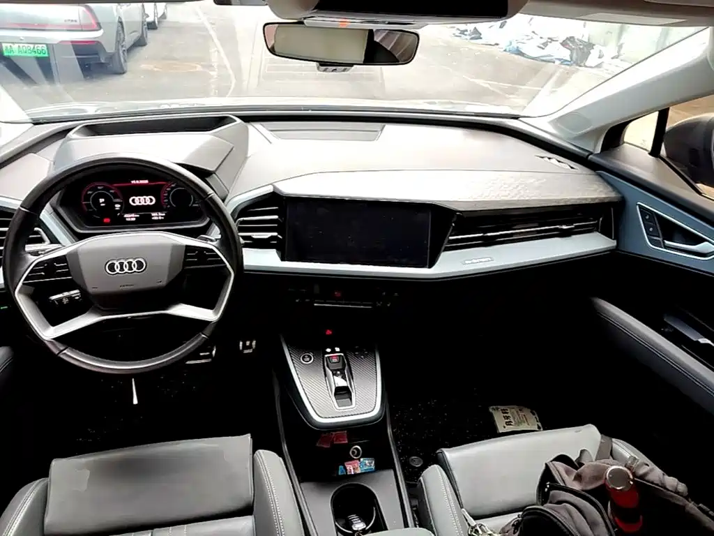 Audi Q5 e-tron — миниатюра 10