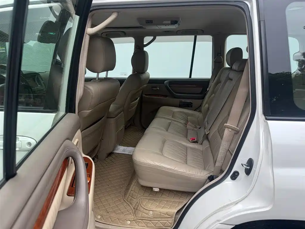 Lexus LX — миниатюра 21