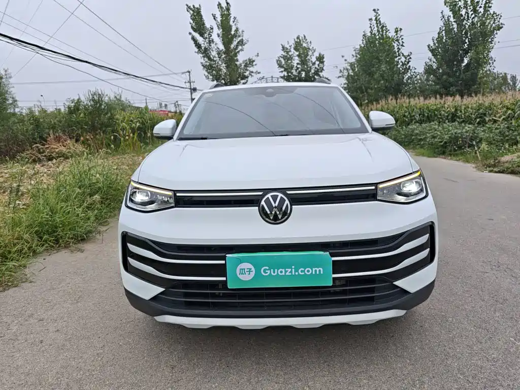 Volkswagen Tharu — миниатюра 3